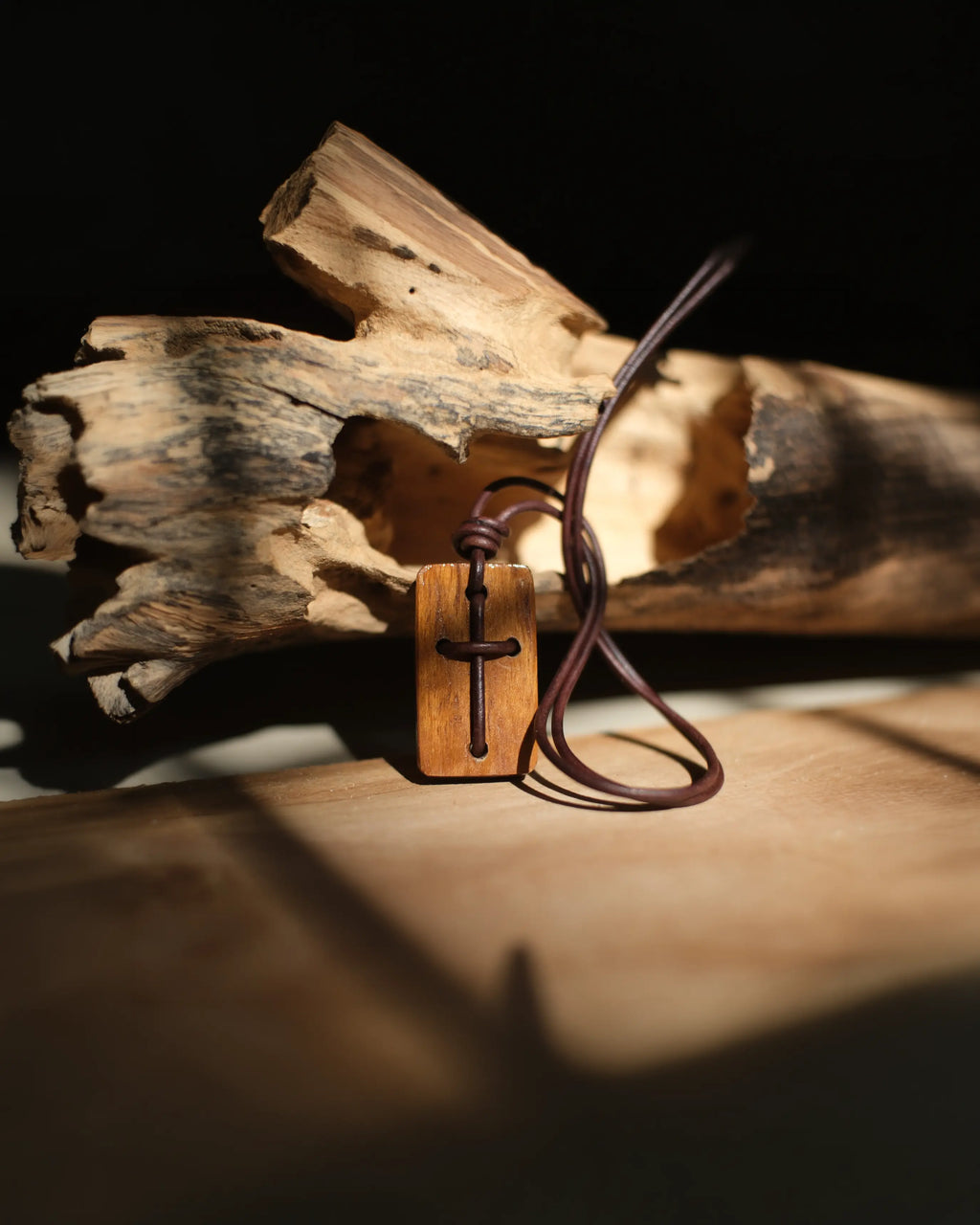 Faith | Teak wood | Leather