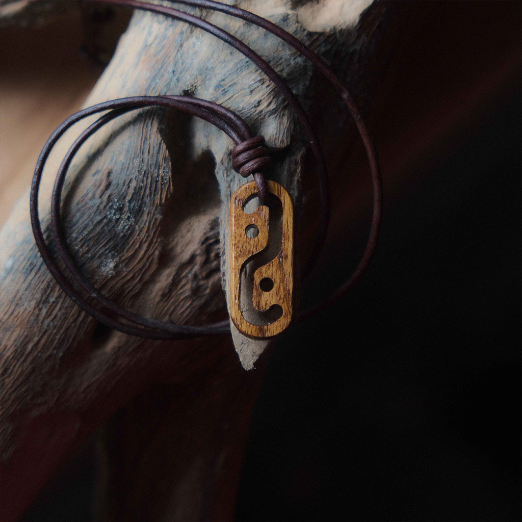 Yin-Yang | Teak Wood Pendant